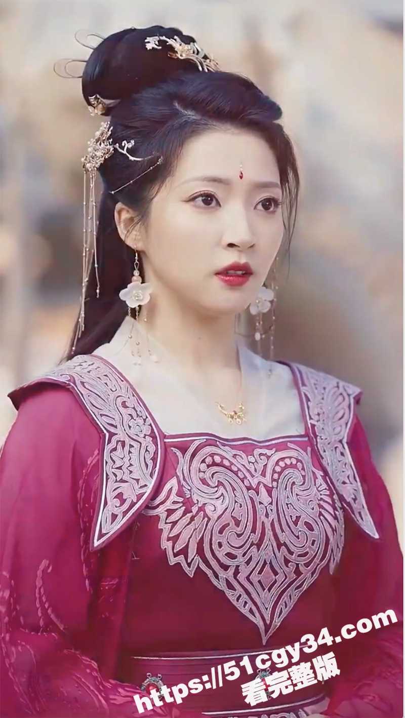 每日短剧《炼丹不会我只会做菜》男主已是神明 却以煎炒烹炸的方式炼丹 神级菜品竟可以让人白日飞升！