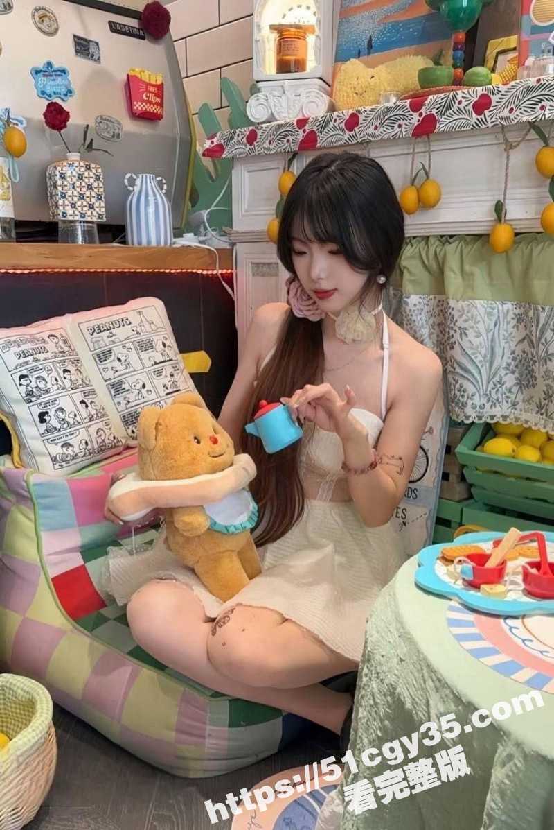 约炮达人 fkabuto 真实约操舞蹈系大三学妹 完美露脸骑乘迎合 69式互舔床技超一流！