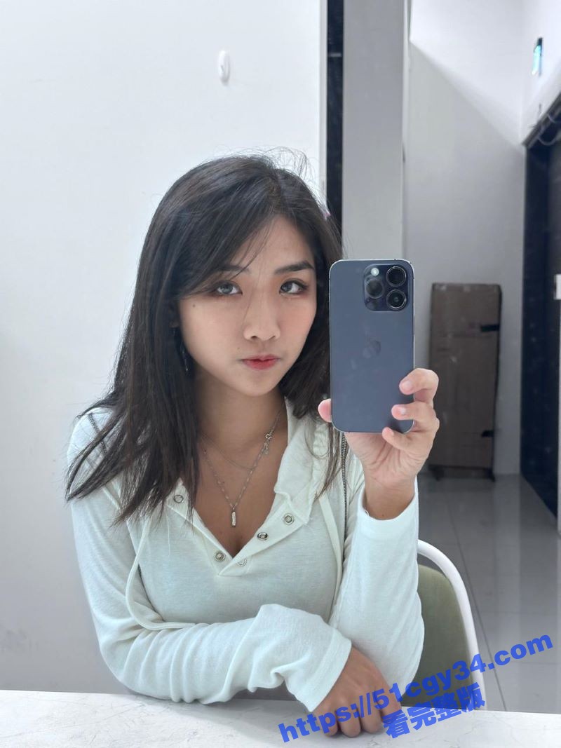 台湾网黄 Bunnybrownie嘿尼露 香港旺角地铁站 6秒掀裙视频全网疯传 竟要面临6个月监禁！
