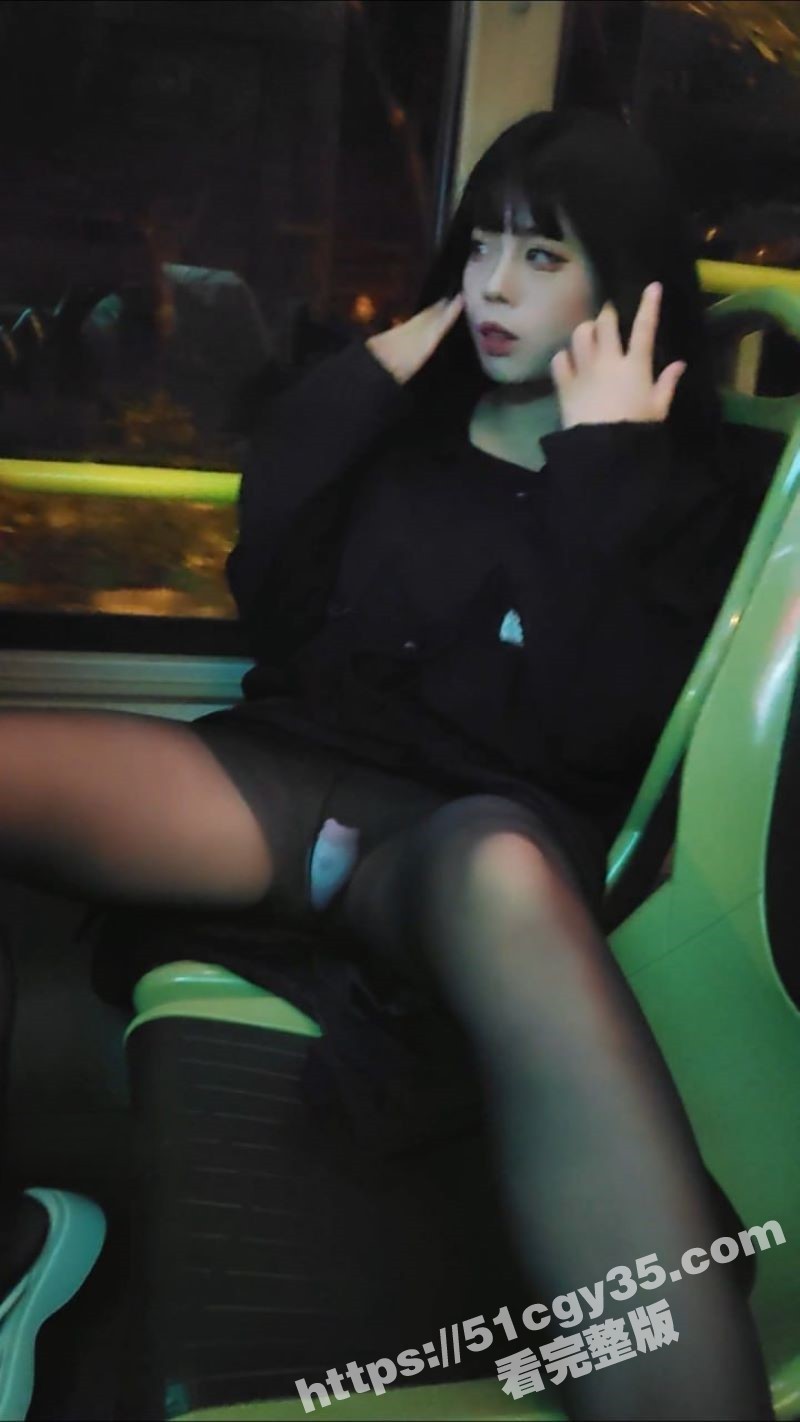 元气少女艺知昭昭带着跳蛋逛超市 8