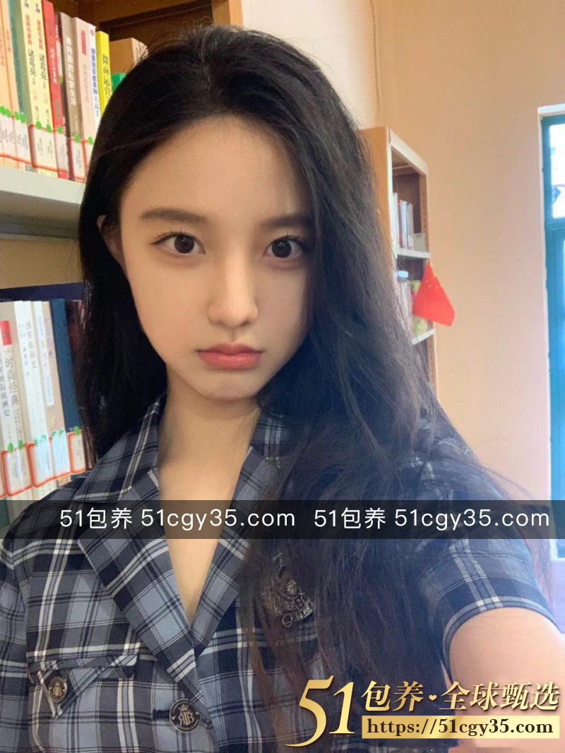 51包养 高端外围 | W1FZ060509 艺术系学生 粉嫩少女充满青春活力 质量保真 假一罚十