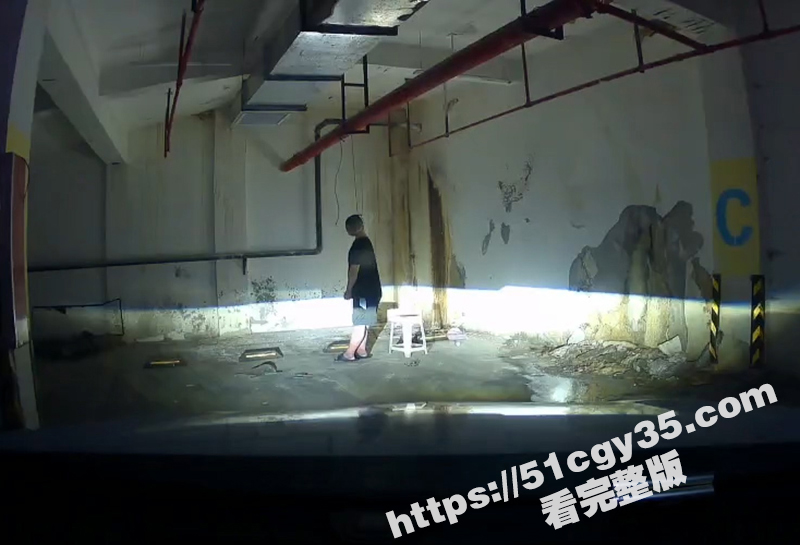 地库自杀视频曝光 5