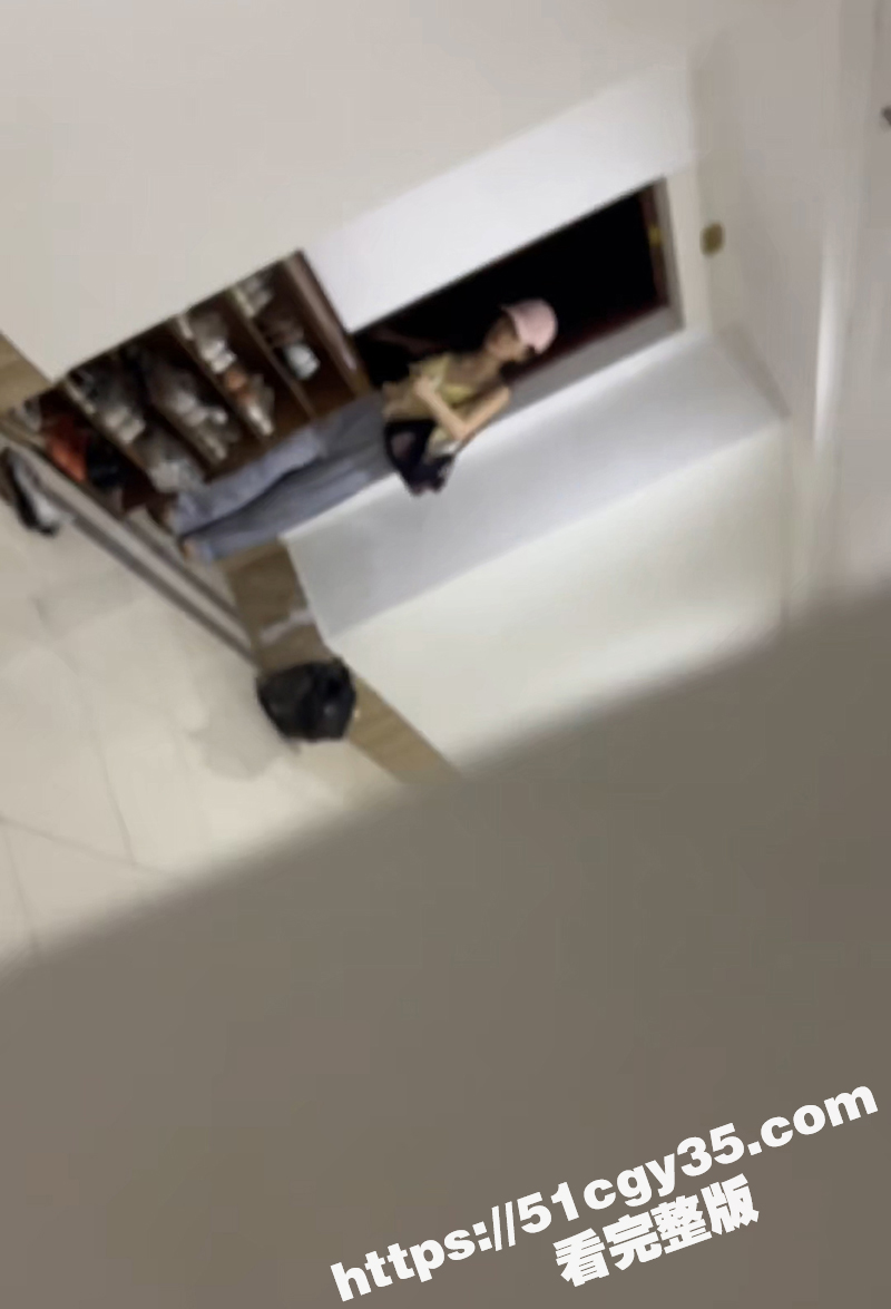 空姐原味内衣打手枪视频 2