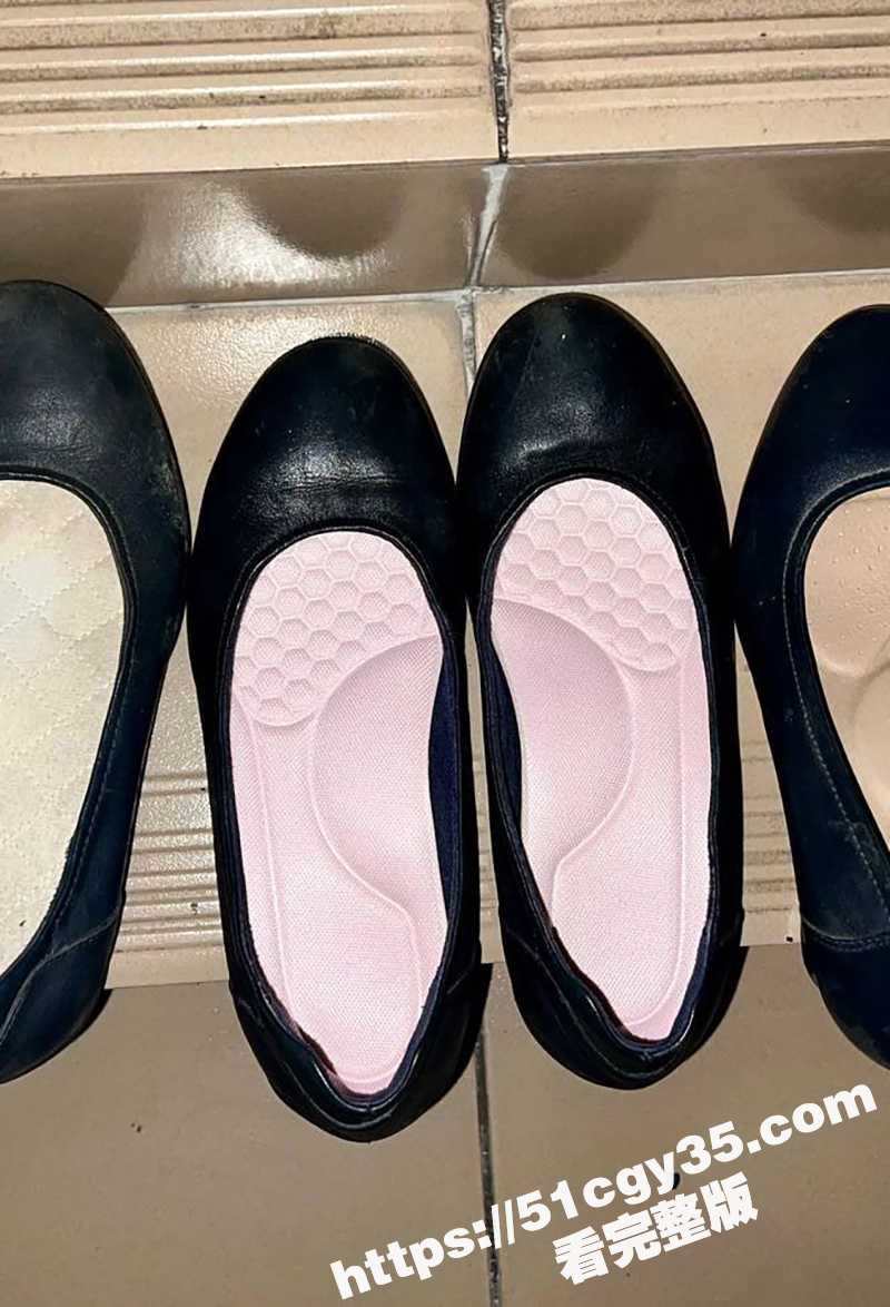 空姐原味内衣打手枪视频 9