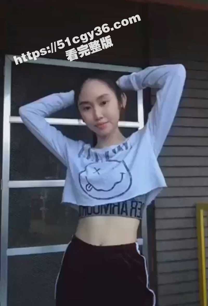 菲律宾TIKTOK清纯网红 劈腿展示完美身材 手指游走于敏感地带 自慰揉穴双洞齐开！