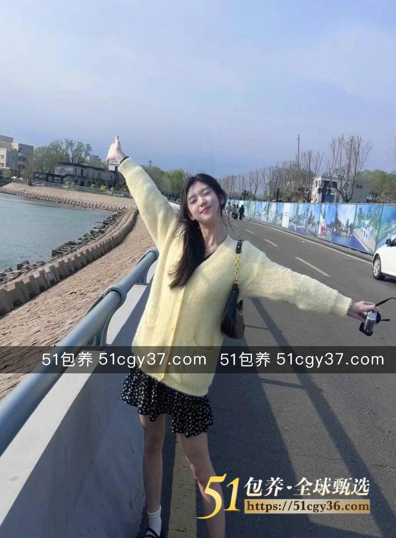 51包养 高端外围 | W2BJ060901 北京处女在校学生妹 可爱性格活泼 学校校花 质量保真 假一罚十