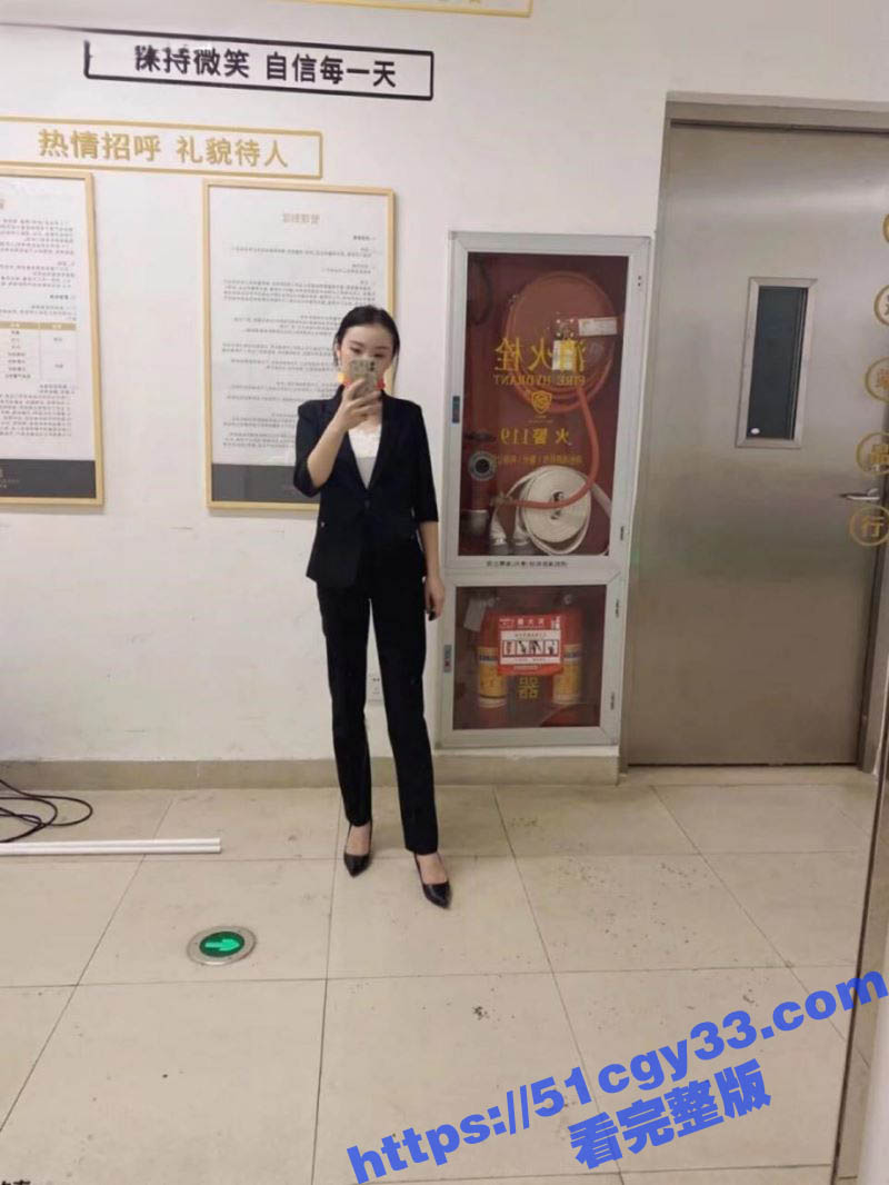 广安人妻张雅慧揉奶露逼视频 3