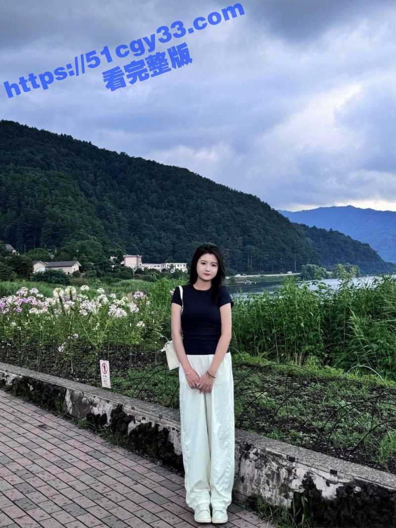 青岛飞洋职业技术学院许冰冰被骗泄密私拍03