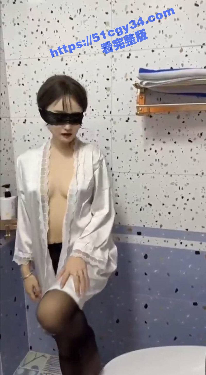 苗条长发小美女 小瑜梵烁 裸舞骚舞自慰 拷贝