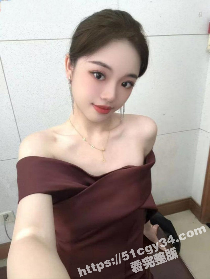 广东外语外贸大学廖若宇点男模被男友曝光02