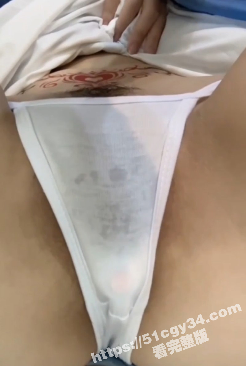 B站萝莉网红奶芙大尺度古风自慰福利06