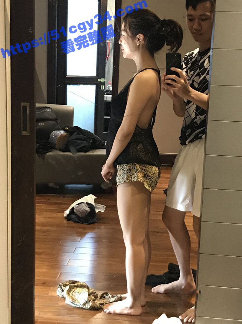 富二代fKabuto约炮25岁大学女老师 拷贝 6