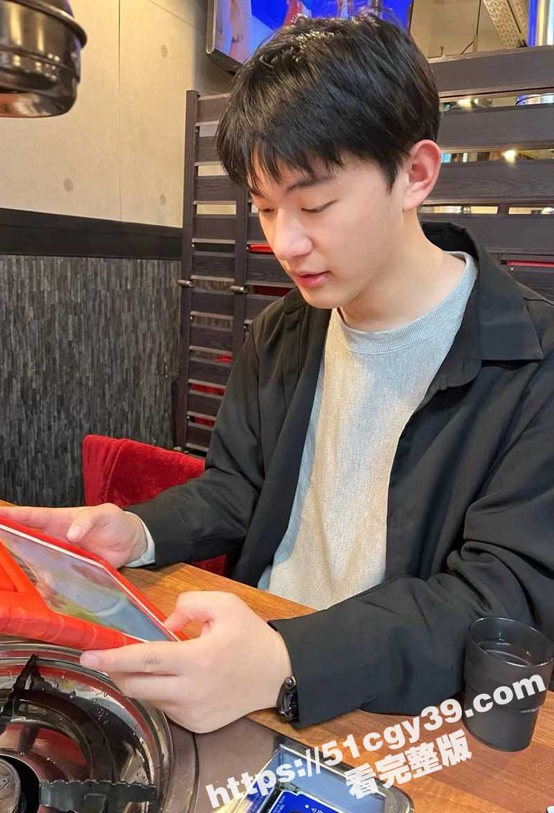 人民大学金开来双性恋3p视频曝光 1 拷贝