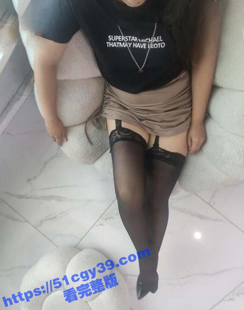 善良的小嫂子内射黑丝嫂子04