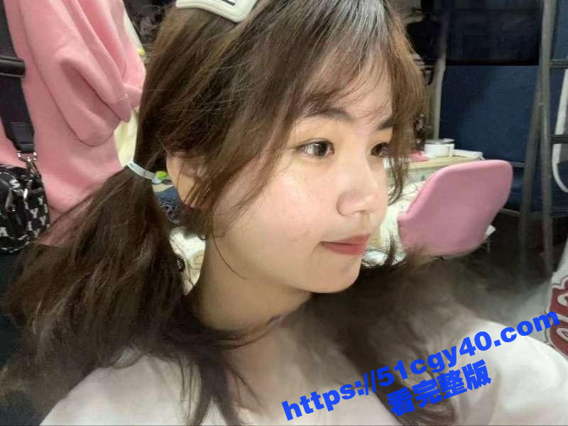 湖南大学孙奥奥被金主曝光私拍03