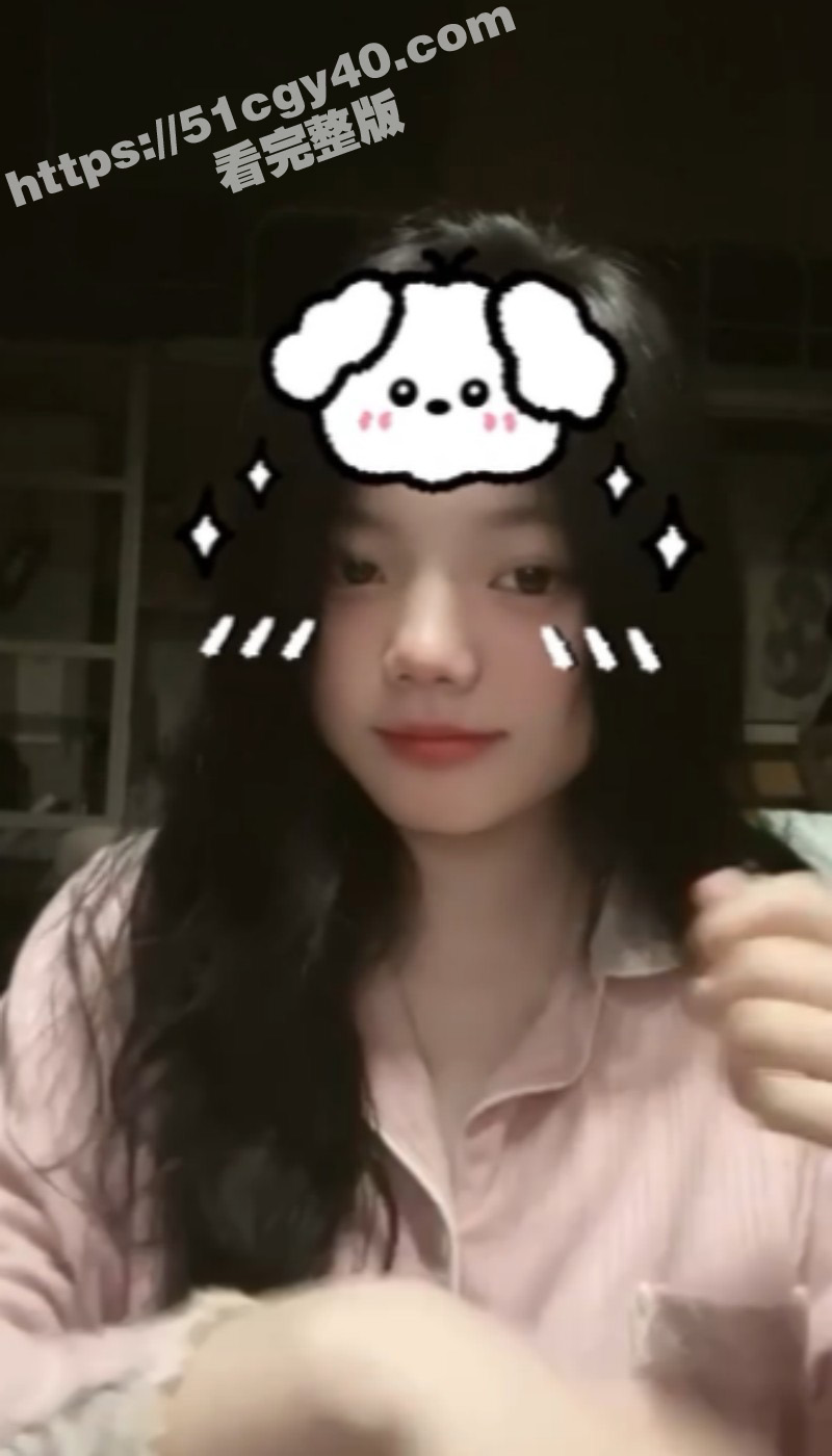 广东湛江微胖眼镜婊学生妹 李淑仙 年纪不大性欲极强 为找到肉棒泄欲 网上疯狂色诱炮友！