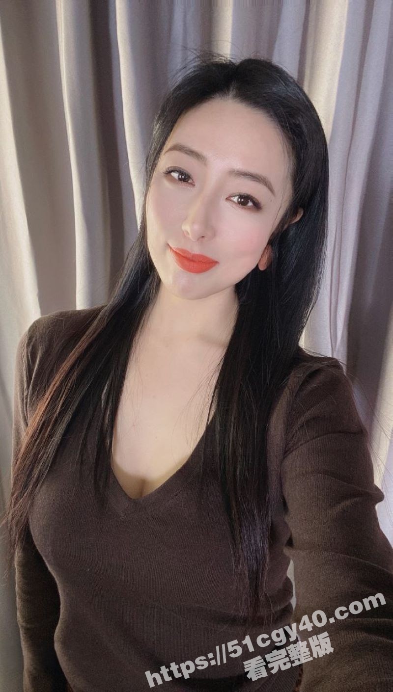 高颜值人妻少妇大尺度性爱自拍流出 3