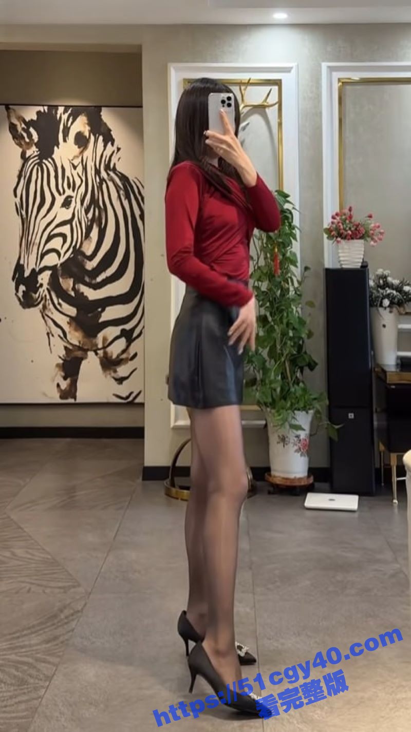 B站御姐网红Lady鹿的ootd被土豪调教啪啪泄密流出 2