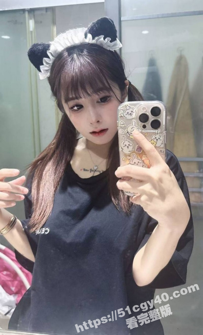 海角大神朋友的妹妹被JK嫩妹色诱02