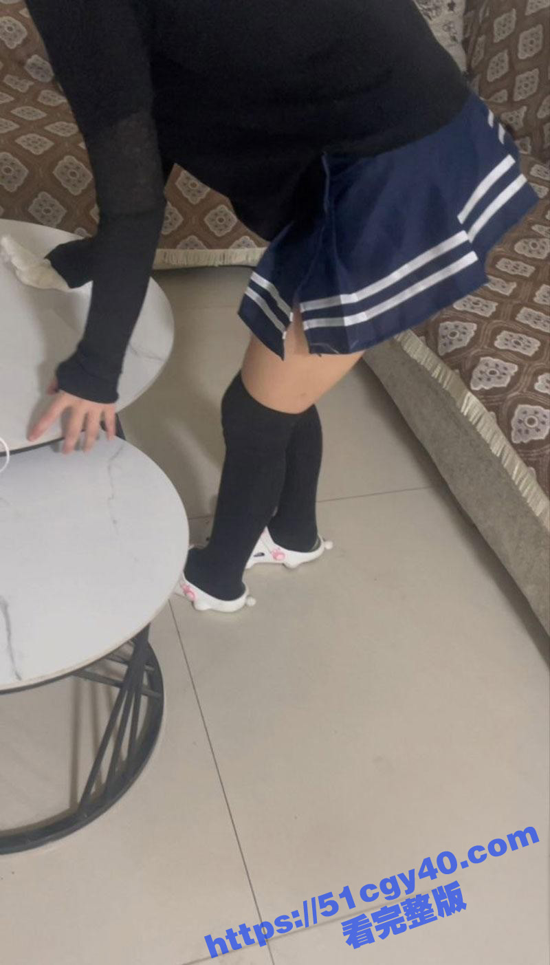 海角大神朋友的妹妹被JK嫩妹色诱04