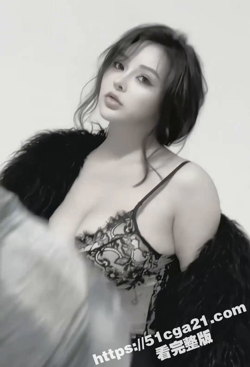 抖音巨乳女神谢佳佳大尺度情色视频流出3拷贝