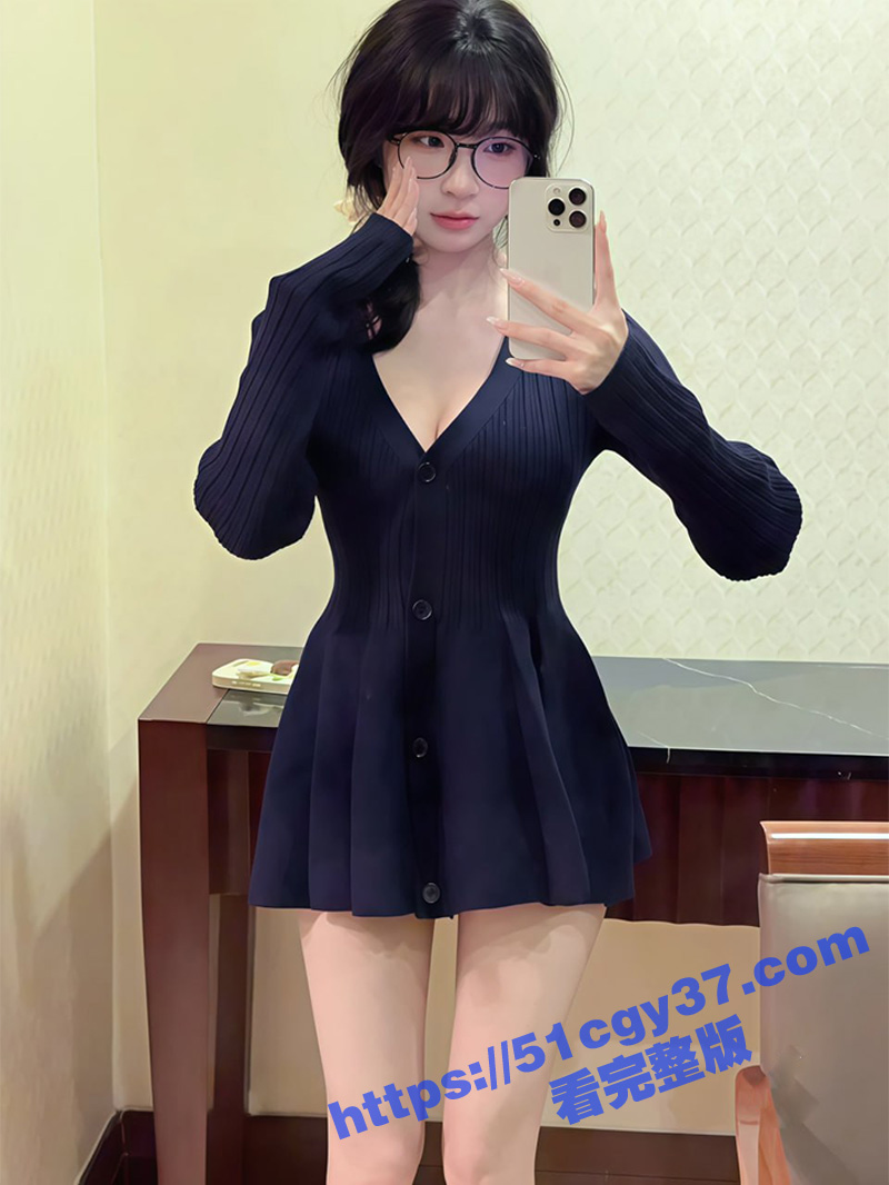 极品在校生Jasmine在宿舍床上用大鸡巴操的白浆直流 拷贝 5