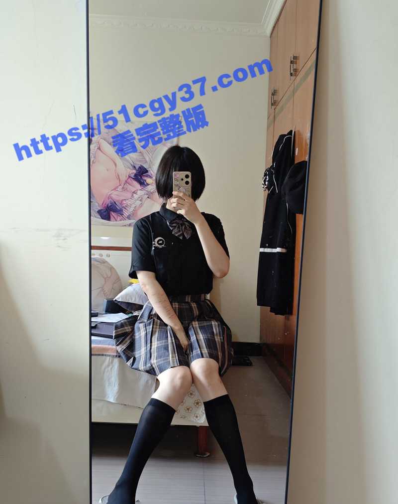 伪娘割蛋并油炸吃掉（2）