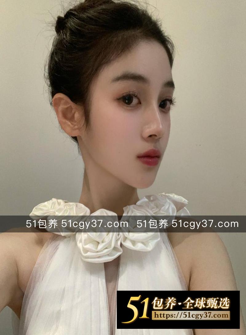 51包养 高端外围 | W2HZ061101 杭州处女 舞蹈生 能唱会跳 学校校花 身高178 大长腿 质量保真 假一罚十