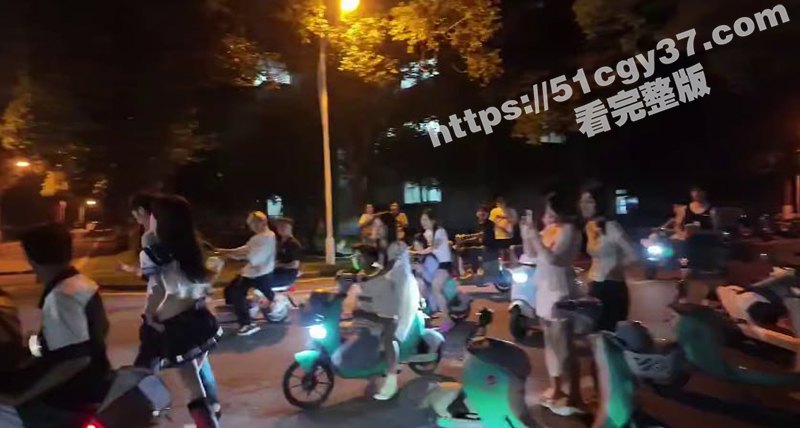 湖经野战露出（8）