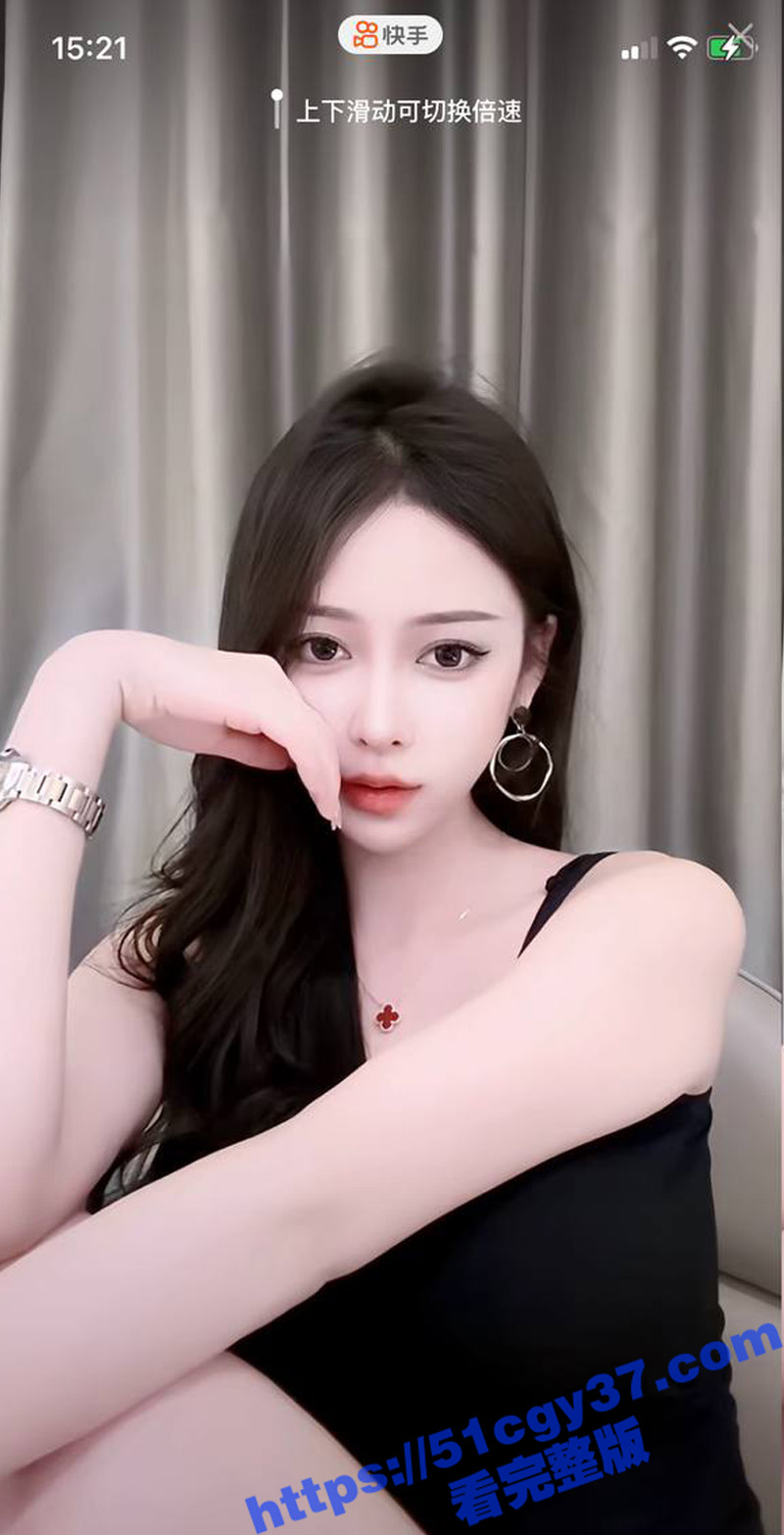 快手百万网红 Y姐 揉奶丁字裤骚舞泄漏  拷贝 21