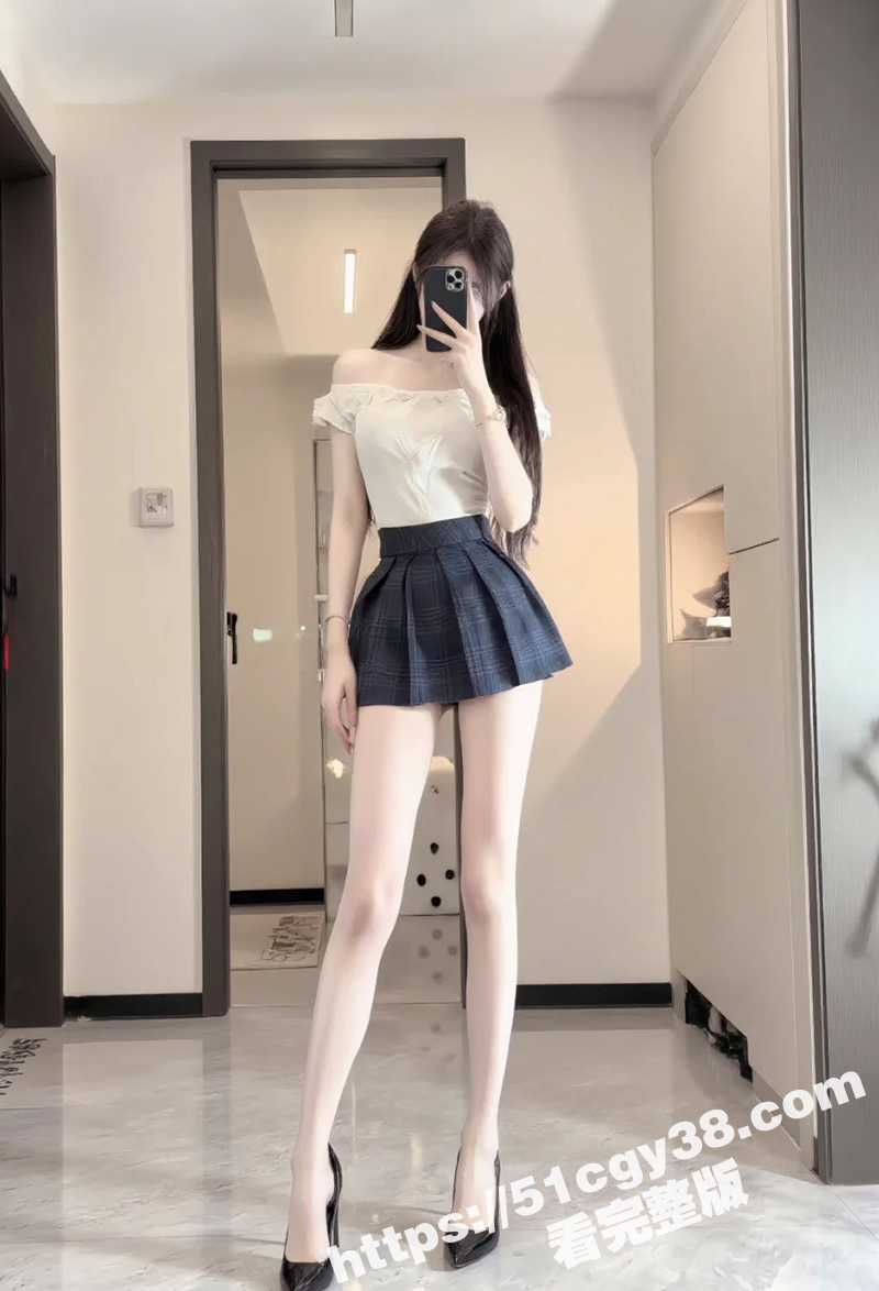 推特大神 江南第一深情 约炮绝美空乘在校生视频流出 175的高挑尤物被操得欲仙欲死！