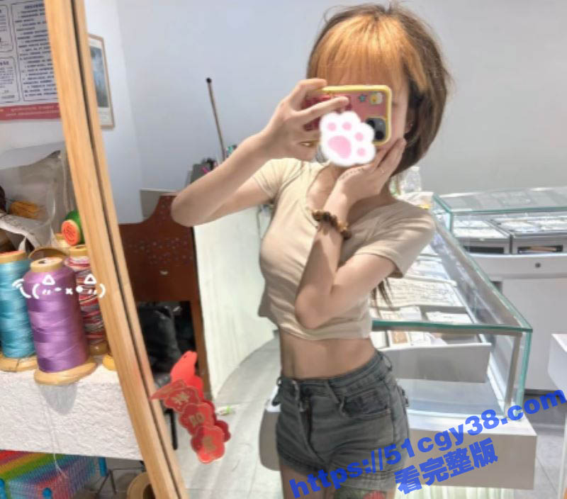抖音女主播主角骗大哥钱与金主一对一裸聊扣逼 6