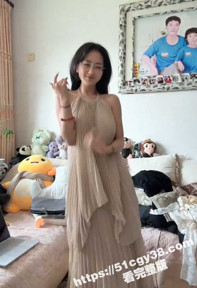 抖音网红温柔馨馨6眼镜反差婊偷情私拍曝光8拷贝