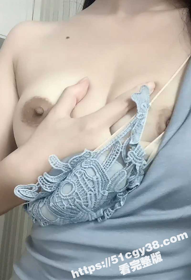 小夭学姐露点视频曝光 6