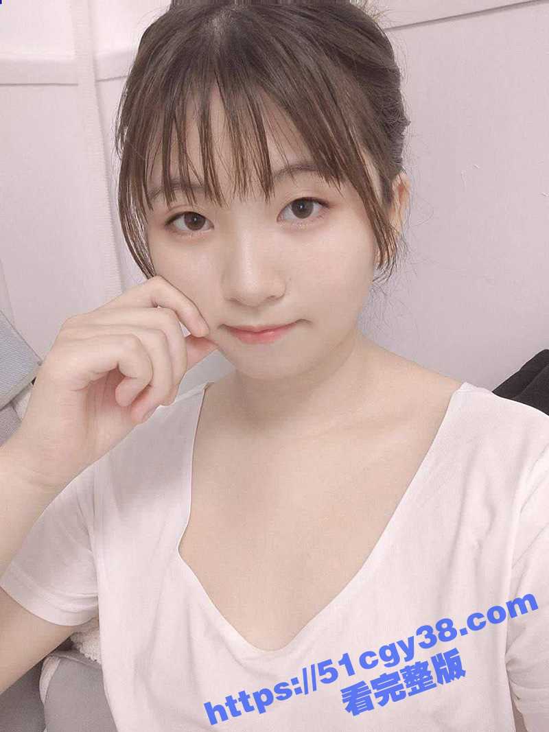 女大学生嫩妹车震（2）