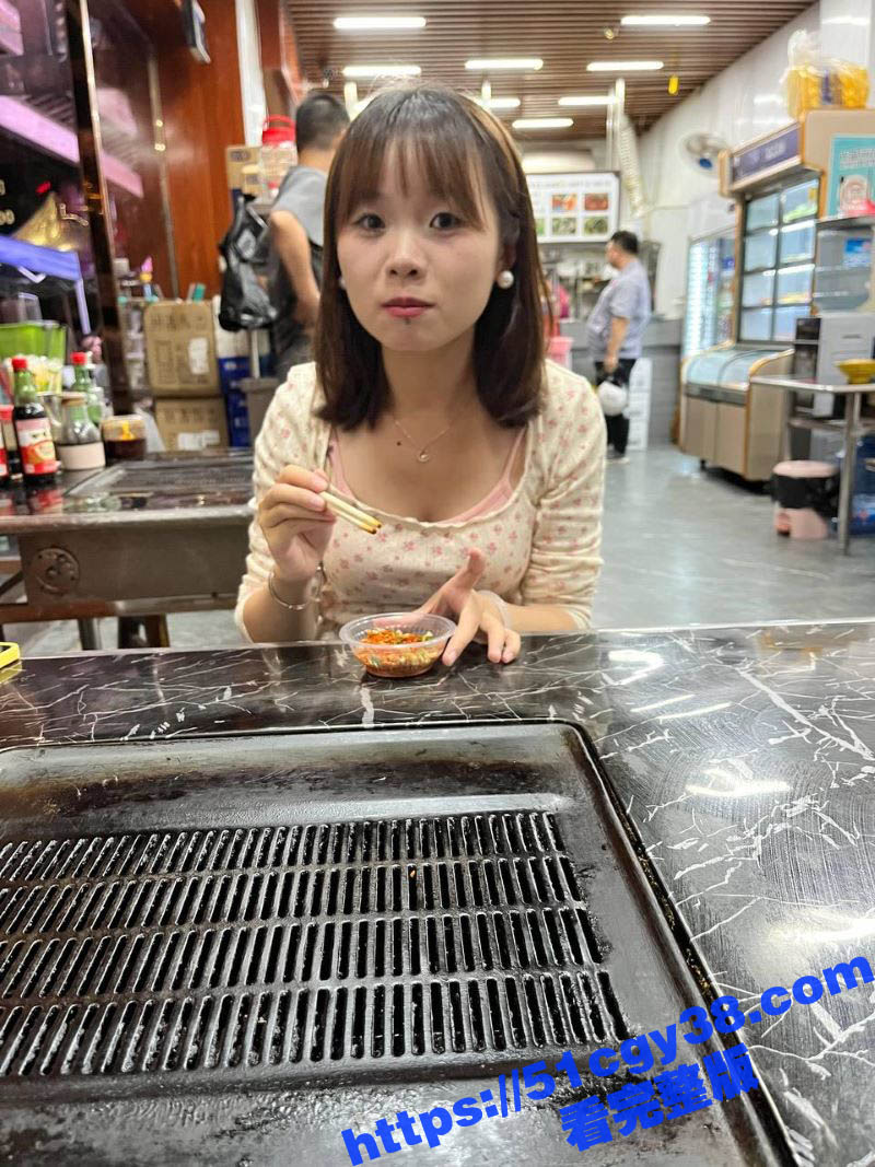 贵州仁怀 王萍娟 约炮劈腿视频流出 酒吧勾搭体育生 骑乘后入轮番上阵 淫荡的可怕！