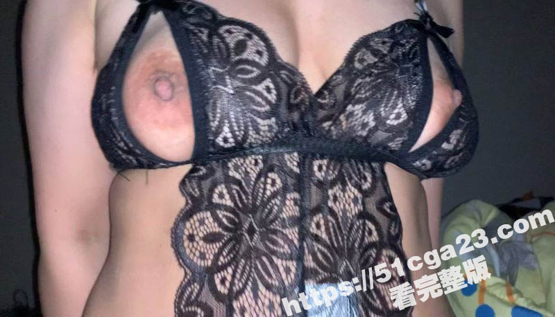 骚妻各种情趣内衣的性爱视频合集 6