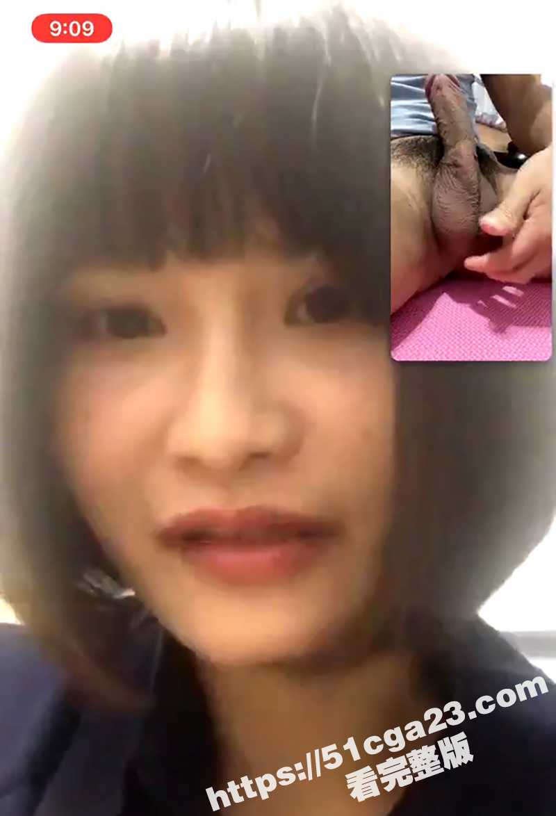 小姐姐视频连线点评男粉大屌视频流出7拷贝