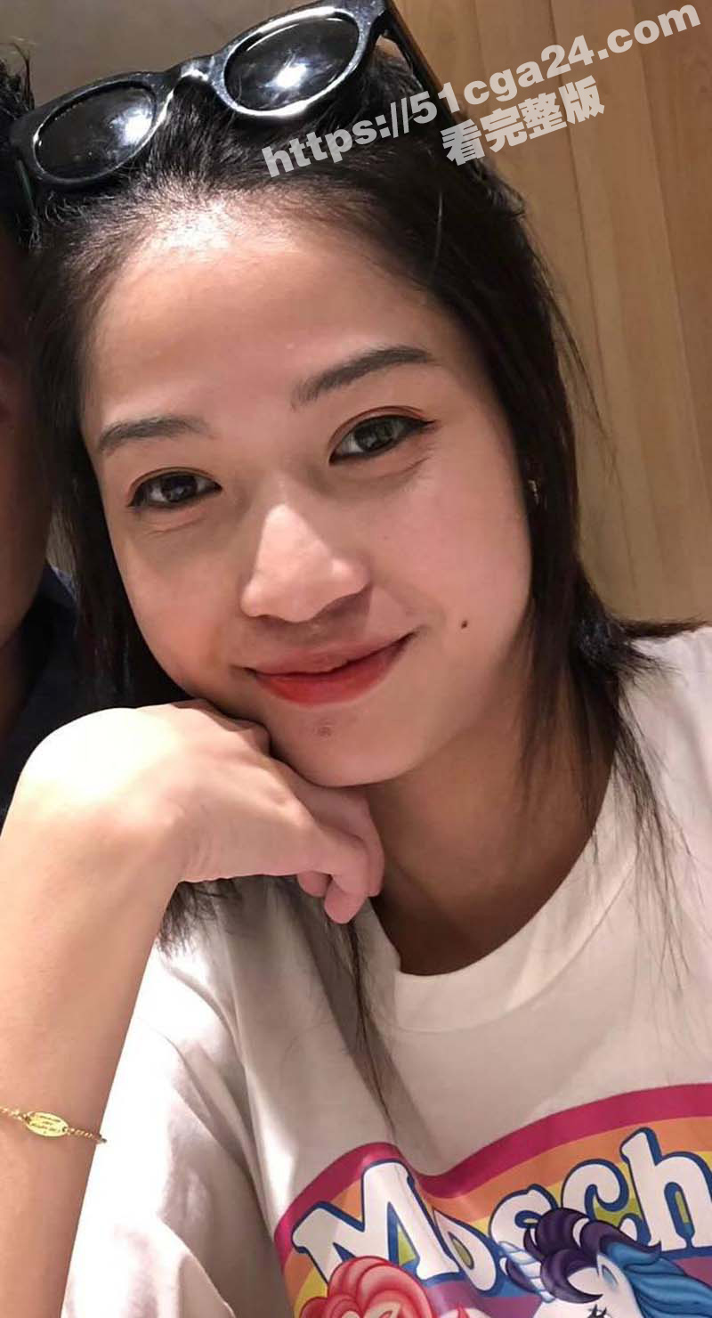 新加坡花店老板娘3Babeyiyi偷情视频（5）
