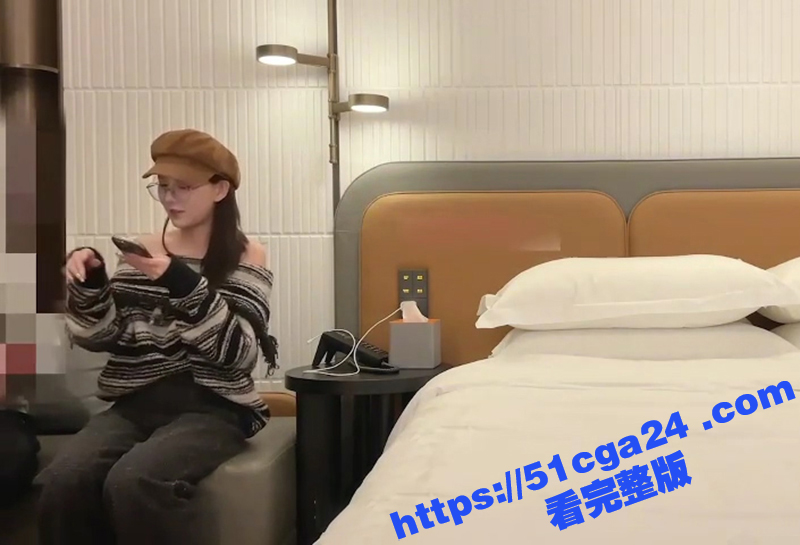 探花偷拍酒店约操文艺范嫩妹 温柔口交深喉 紧致小穴让大神直呼过瘾 打桩爆操逼都干麻了！
