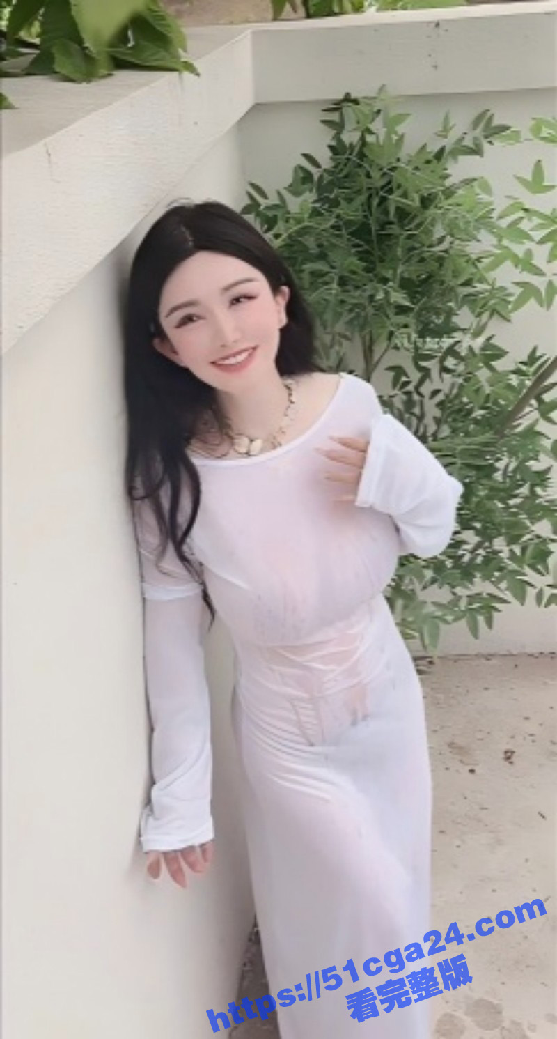 秀人网爆乳女神 潘娇娇 最新湿身福利 揉奶搓穴娇喘迷人 火辣身姿肥美阴唇尽收眼底！