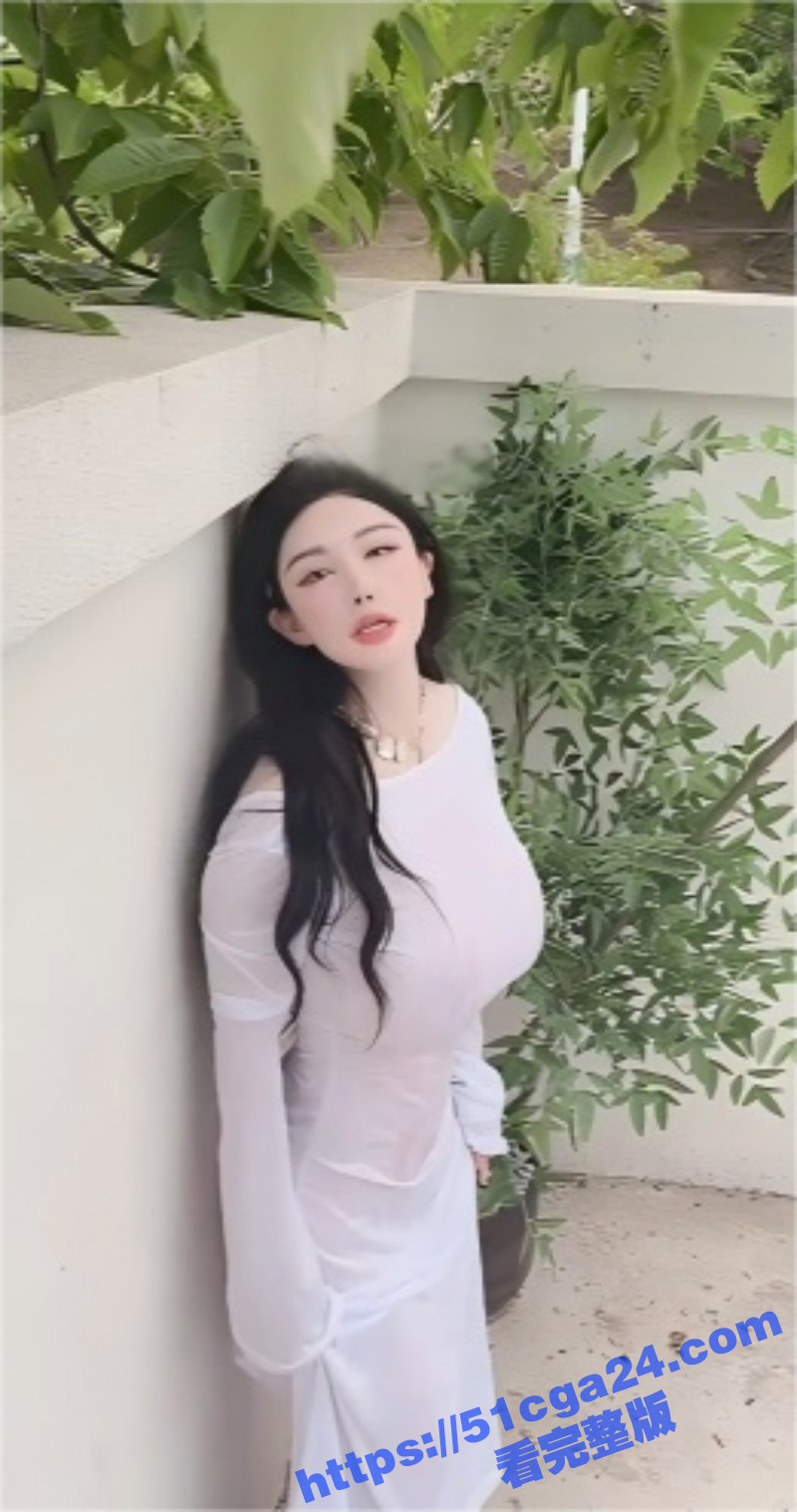 秀人网爆乳女神潘娇娇最新湿身福利02