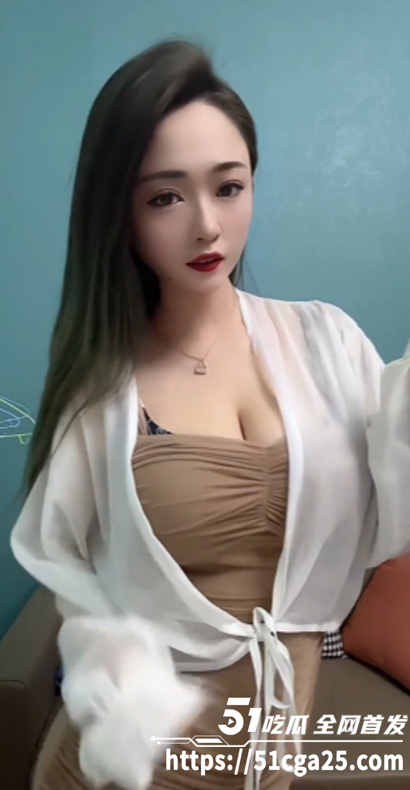 快手极品人妻一个小球球私拍合集03