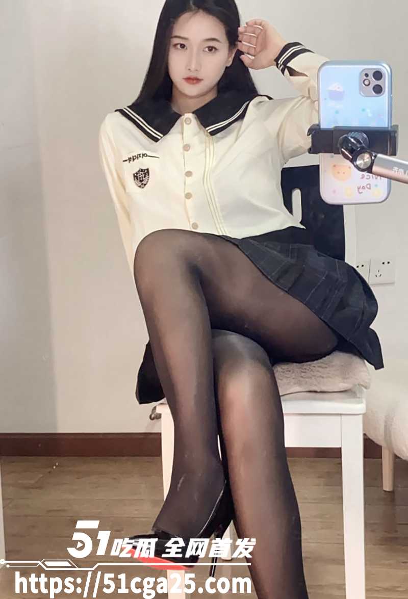 B站反差福利姬吸金小草莓私人订制不雅视频流出4拷贝