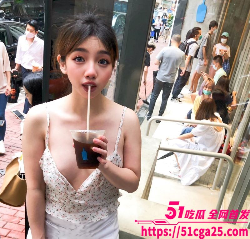 香港大学女神 尹理文 户外露出合集 各种场合露出放飞自我 全裸半裸秀极品身材 即大胆又性感！