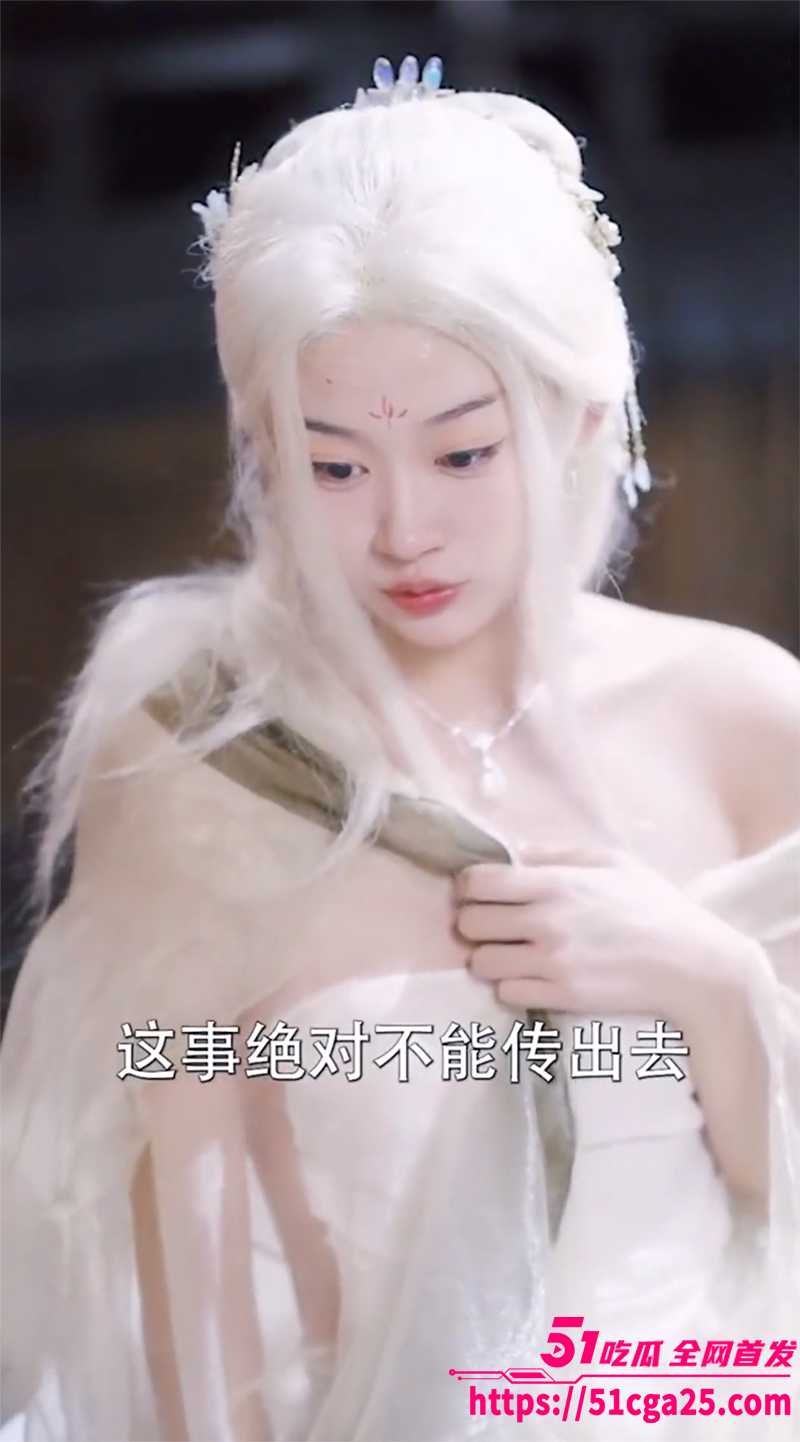 每日短剧《女帝带娃上门找魔尊》宁夜辰曾是绝世魔尊 隐世人界阴差阳错与仙界女帝翻云覆雨生下一女儿！