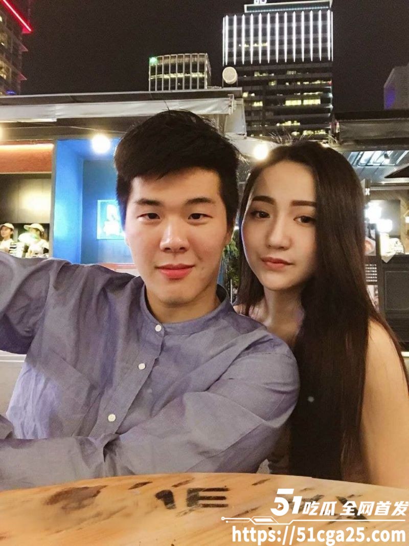 反差母狗 李艺璇 不雅视频遭富二代男友曝光 蒙眼捆绑调教 对镜头后入打桩 淫荡本性完美暴露！