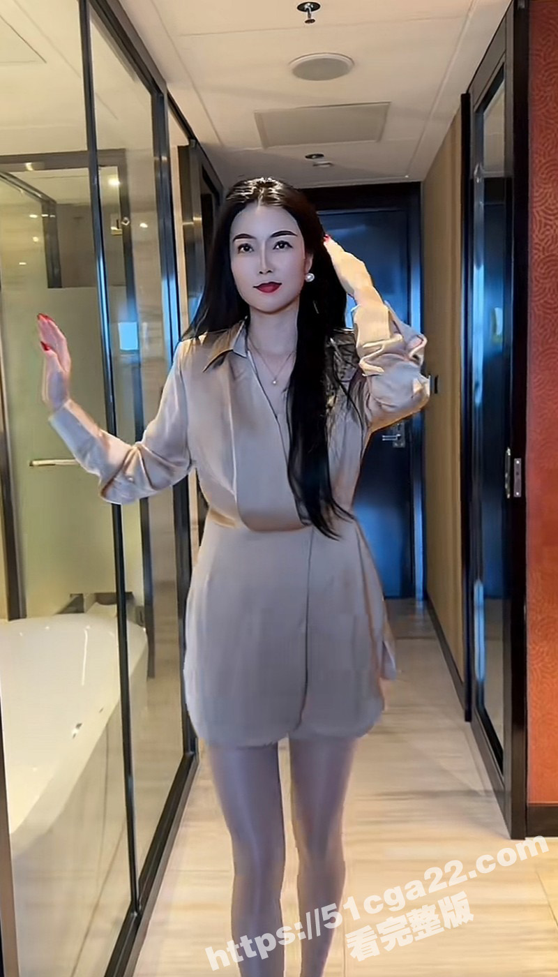 抖音人妻网红宋宋自慰喷水视频02