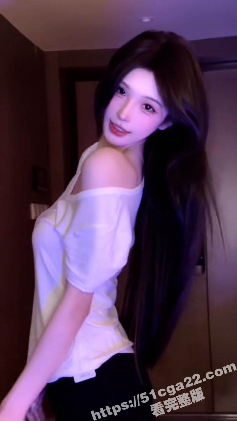 抖音近600万粉丝网红若琳pepper直播时漏点 4