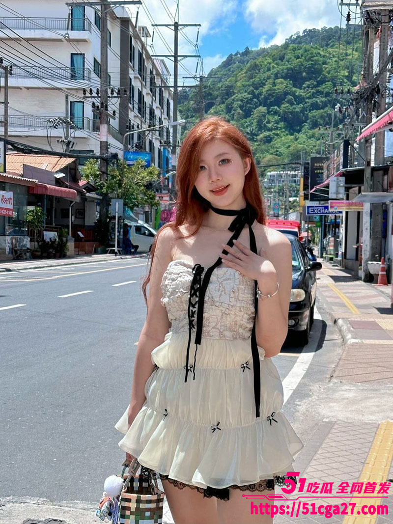 抖M反差女大学生 口爆深喉样样精通 女上位骑乘疯狂榨精视频流出！